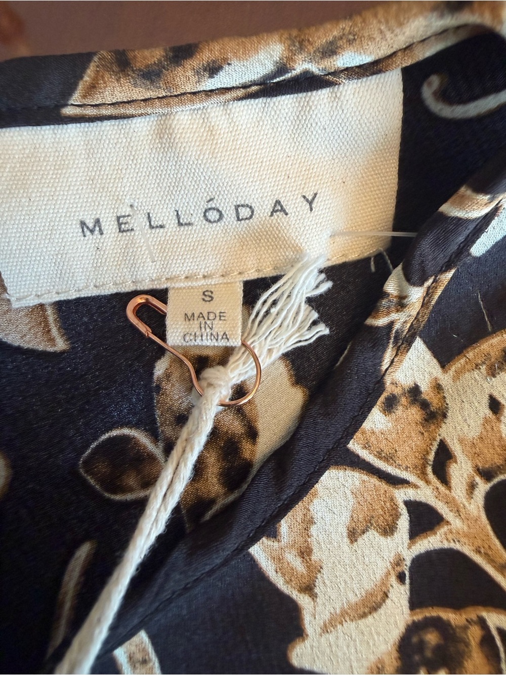 MELLODAY Black Maxi Dress with Cream & Gold Floral Print - Picture 8 of 9